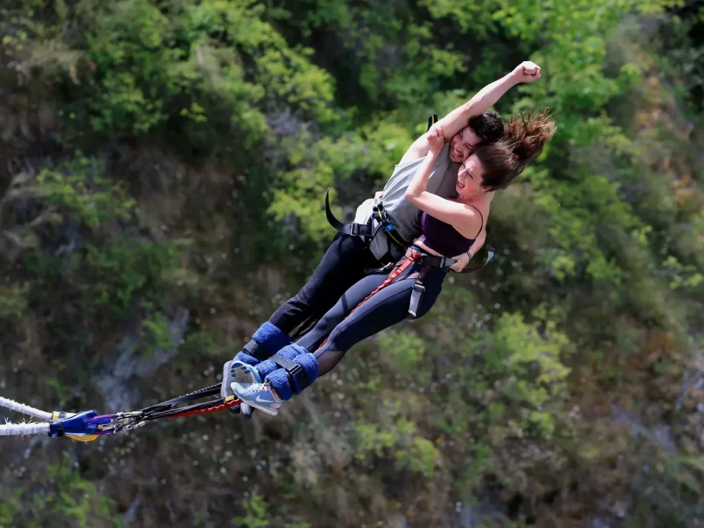 Couple Bungee Jumping In Rishikesh
